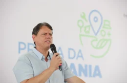 Tarcísio diz que São Paulo vai cumprir metas do saneamento até 2030 e usa Sabesp privatizada como vitrine
