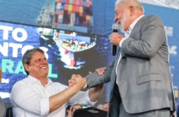 Tarcísio abre porta para diálogo com Lula e diz que vai governar com “pragmatismo” se ambos forem reeleitos