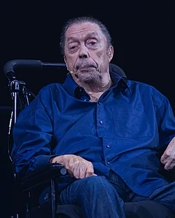 A morte do ator representa a despedida de um dos artistas mais singulares de sua geração.