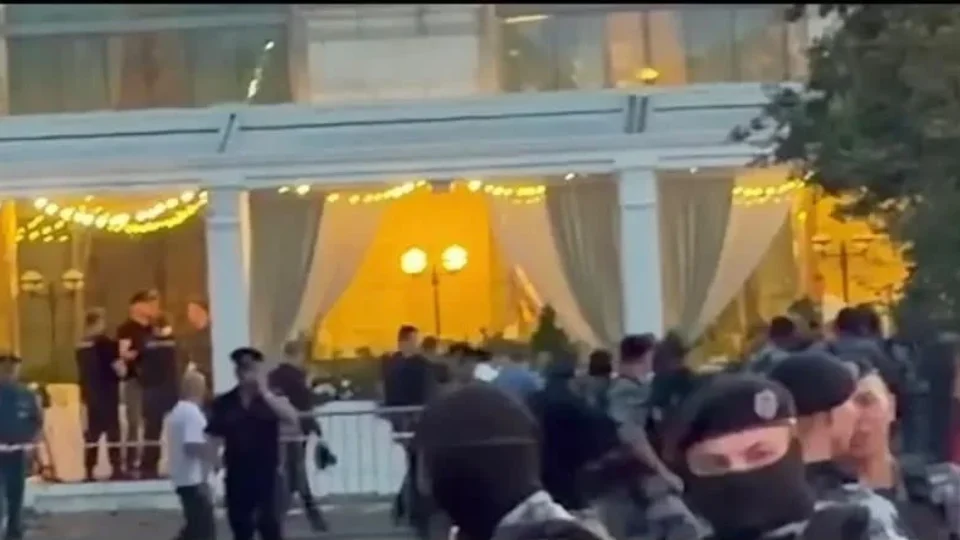 Explosão em café no centro de Moscou deixa três mortos e mais de 21 feridos