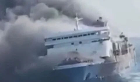 Incêndio em ferry deixa mortos e dezenas de desaparecidos na Indonésia