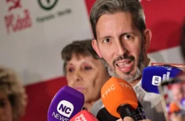 Leandro Grass oficializa candidatura ao GDF e apresenta Érika Kokay para disputa ao Senado