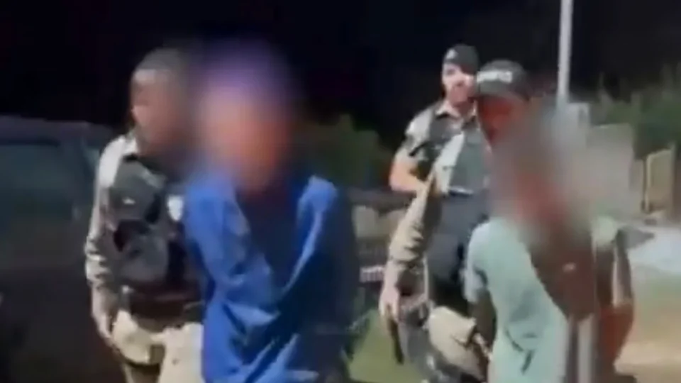 Irmãos são presos após pai morrer durante tentativa de defender a mãe em BH