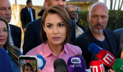 Michelle Bolsonaro participa de lançamentos de aliados no Distrito Federal