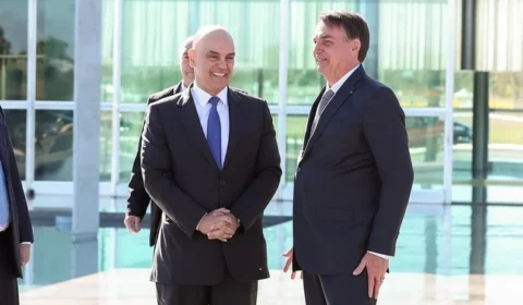 Moraes autoriza Carlos e Jair Renan a voltarem a visitar Bolsonaro em prisão domiciliar