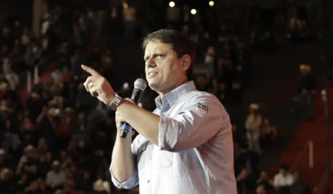 Tarcísio recebe apoio de 200 empresários e transforma recuperação do centro em bandeira para a reeleição em SP