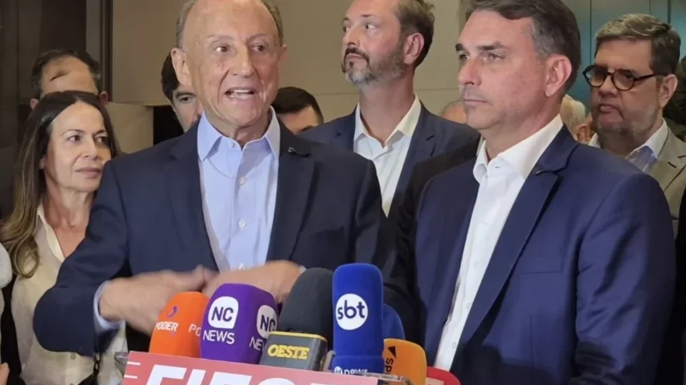 Skaf diz que Flávio Bolsonaro defende princípios da Fiesp, mas evita declarar apoio ao candidato