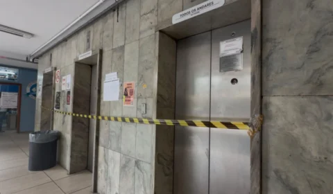 Elevadores da UFMG apresentam falhas e estudantes denunciam risco de novos problemas