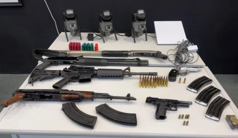 Polícia desarticula célula do Comando Vermelho que monitorava forças de segurança no Amazonas