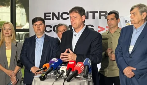 Tarcísio diz que ex-ministro Haddad demonstra ‘desonestidade intelectual’ sobre contas de SP