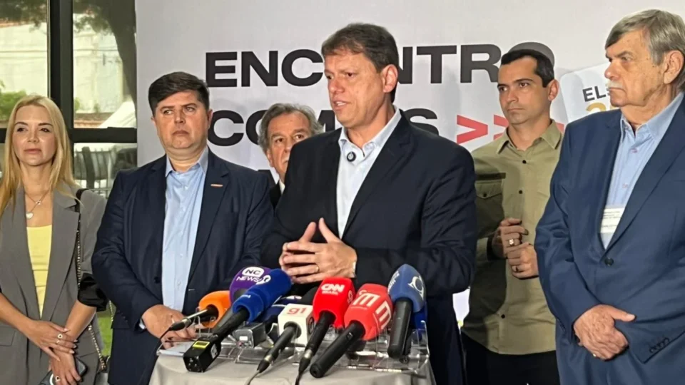 Tarcísio diz que ex-ministro Haddad demonstra ‘desonestidade intelectual’ sobre contas de SP