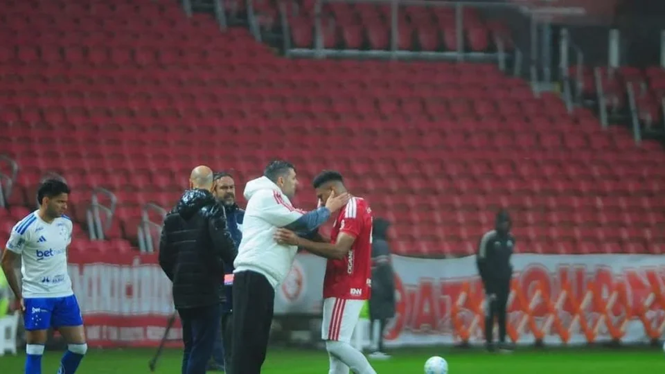 STJD concede efeito suspensivo e Victor Gabriel volta a ficar à disposição do Internacional