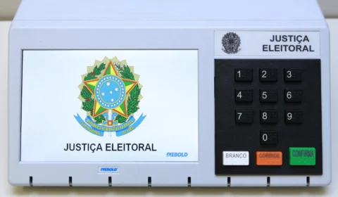 Lula, Flávio e candidatos a deputado estreiam no horário eleitoral; campanha entra em nova fase