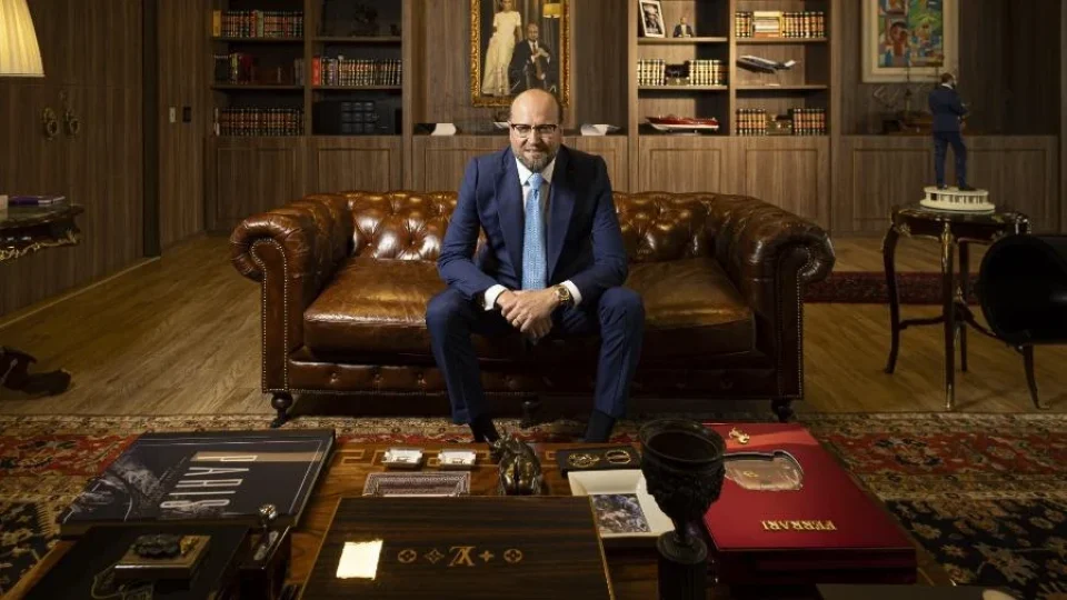 Betcóptero vira elo entre Nelson Wilians e dono de bets