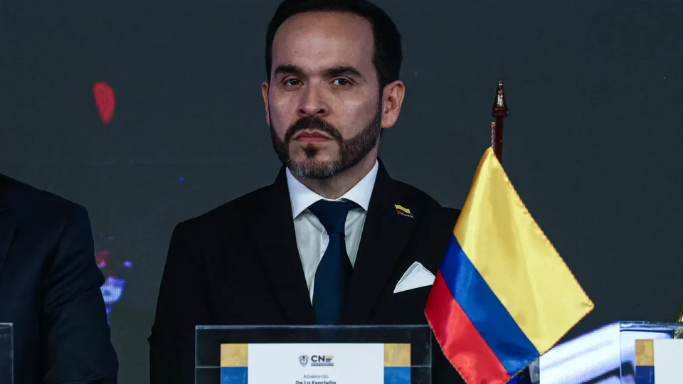 Colômbia limita resgate a 4 países e inclui El Salvador no grupo