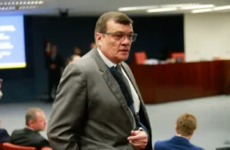 Moraes autoriza ex-ministro Paulo Sérgio Nogueira a fazer curso EAD na prisão