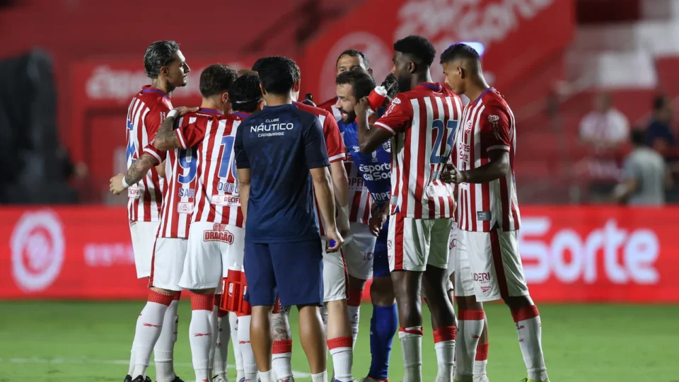 Náutico quita salários antes de jogo contra Athletic-MG às 20h30