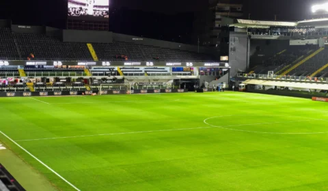 Athletico vence Santos na Vila e afunda Peixe no Brasileiro