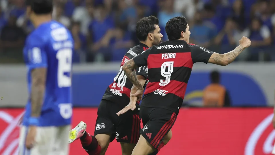 Cruzeiro segura Flamengo, mas vê vantagem escapar no Mineirão