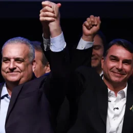 TSE manda X e TikTok apagarem deepfake com Flávio Bolsonaro e Alfredo Gaspar