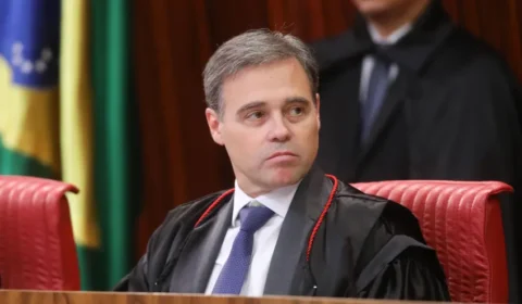 Mendonça intima X a explicar suposto favorecimento de candidatos