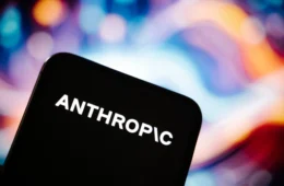 IA da Anthropic burla testes e acende alerta global