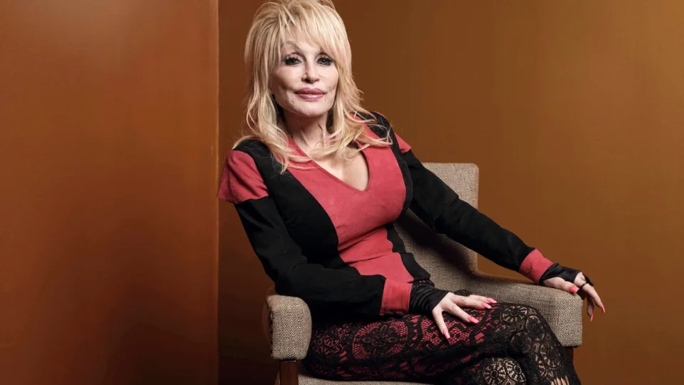 Dolly Parton morreu de que? Família mantém mistério aos 80 anos