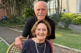 Ary Fontoura se despede de Laura Cardoso em homenagem emocionante