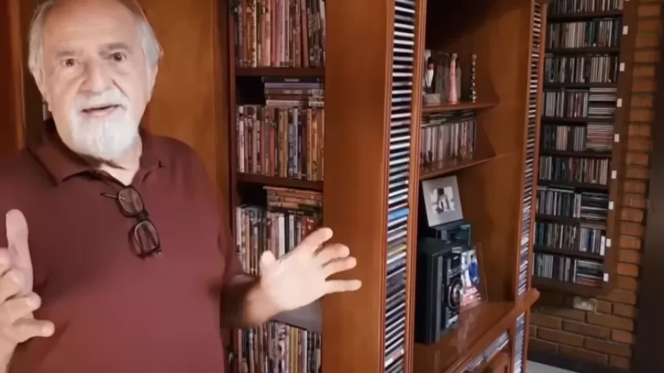 Ary Fontoura se surpreende com visita inesperada em casa