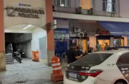 Ataque contra viatura em Copacabana leva dois homens à prisão; polícia procura suposto mentor