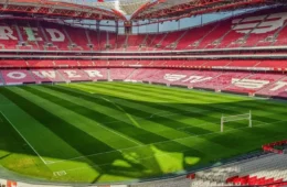 Benfica recebe o Hearts em busca de vantagem na terceira fase preliminar da Liga Europa