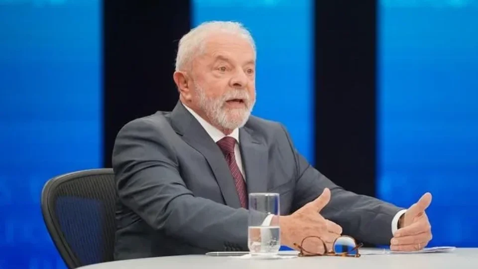Lula defende Jaques Wagner, fala sobre Lulinha e reage a escândalos durante sabatina na Globo