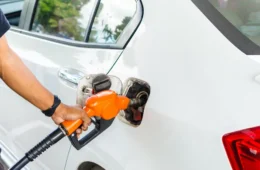 Gasolina com etanol: veja o que muda para o motorista e o preço dos combustíveis