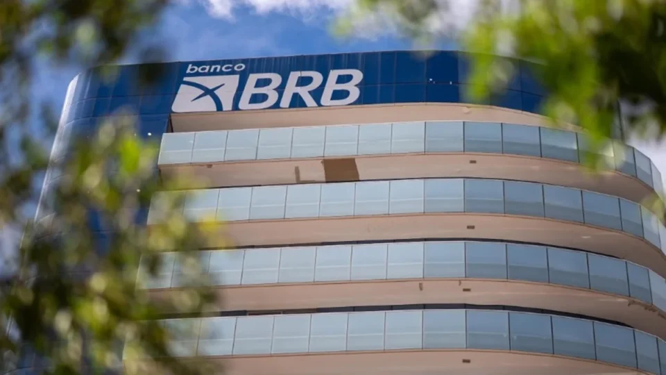Acionistas do BRB aprovam ações contra ex-gestores por prejuízos