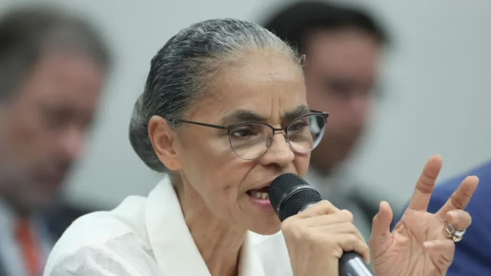 Marina critica redução da maioridade penal e diz que proposta é “populista”
