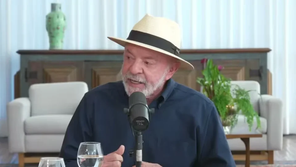 Lula segura aval a embaixador de Trump até depois das eleições