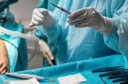 MPSP investiga morte de bebê após corte de bisturi durante cesárea em SP