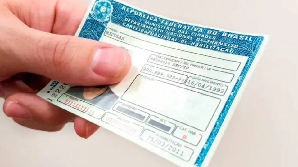 Justiça de SP garante indenização de seguro mesmo com CNH vencida