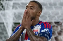 Lyon precisa vencer por 2 gols hoje para avançar na Champions