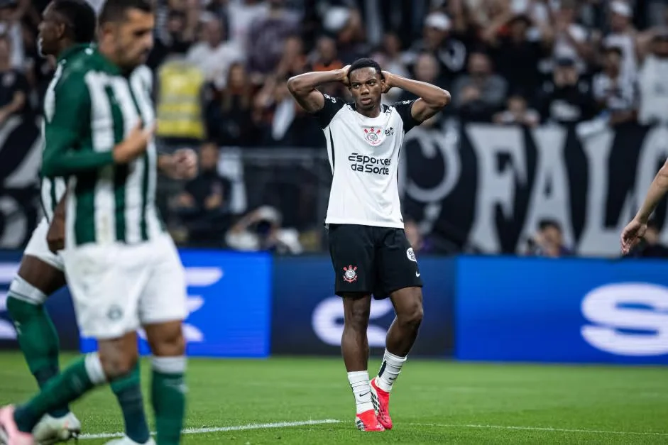 A diferença parece pequena, mas o resultado pesa porque o Corinthians tinha a possibilidade de aproveitar a rodada para se aproximar dos adversários que brigam por posições mais altas.