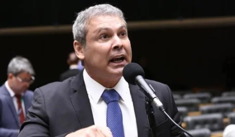 Vice de Flávio rejeita acordo com Lindbergh e decide levar caso até o fim
