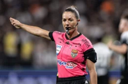Árbitra do Mundial faz história e ganha chance inédita no Brasileirão; veja quem é Daiane Muniz