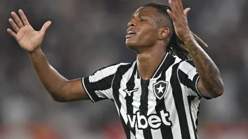 Botafogo x Athletico-PR ao vivo: veja escalações e horário