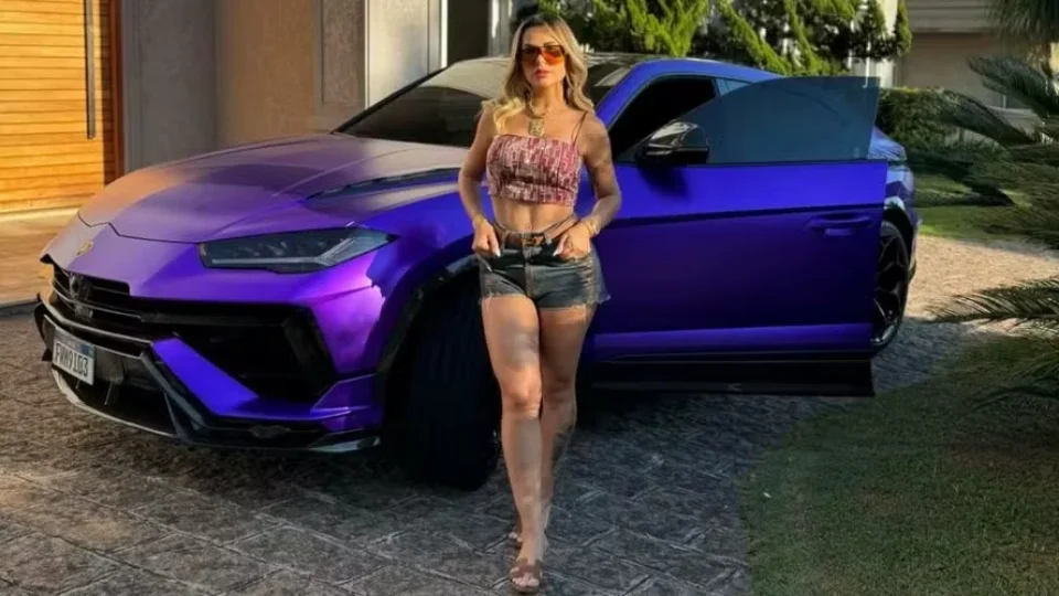 Carros de luxo de Deolane podem ser vendidos antes do fim do processo; entenda
