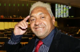 De zero a R$ 733 mil: Tiririca tenta novo mandato e declara patrimônio ao TSE