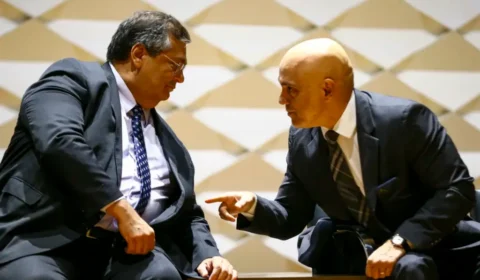 Moraes e Dino: o problema não é o diploma, mas quando a autoridade ameaça a democracia