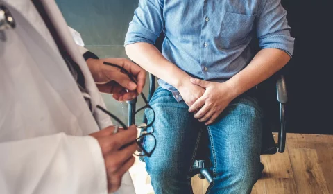 Preenchimento peniano cresce entre homens, mas procedimento pode causar complicações graves