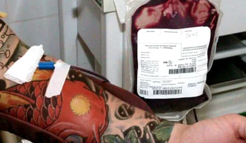 Novas regras reduzem espera para doar sangue após tatuagem e piercing