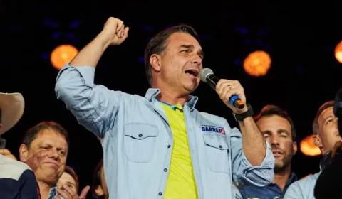Flávio Bolsonaro cancela agenda em Ribeirão Preto