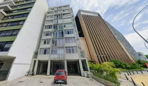 Apartamento de Eduardo Bolsonaro vai a leilão no Rio após dívida de financiamento